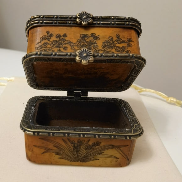 Vintage jewelry box - Picture 5 of 13